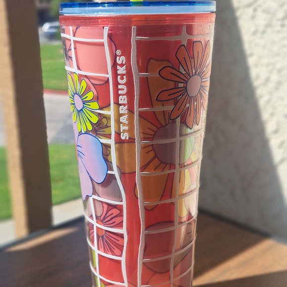 NWT Starbucks 24 oz. Floral Cup - Picture 2 of 3